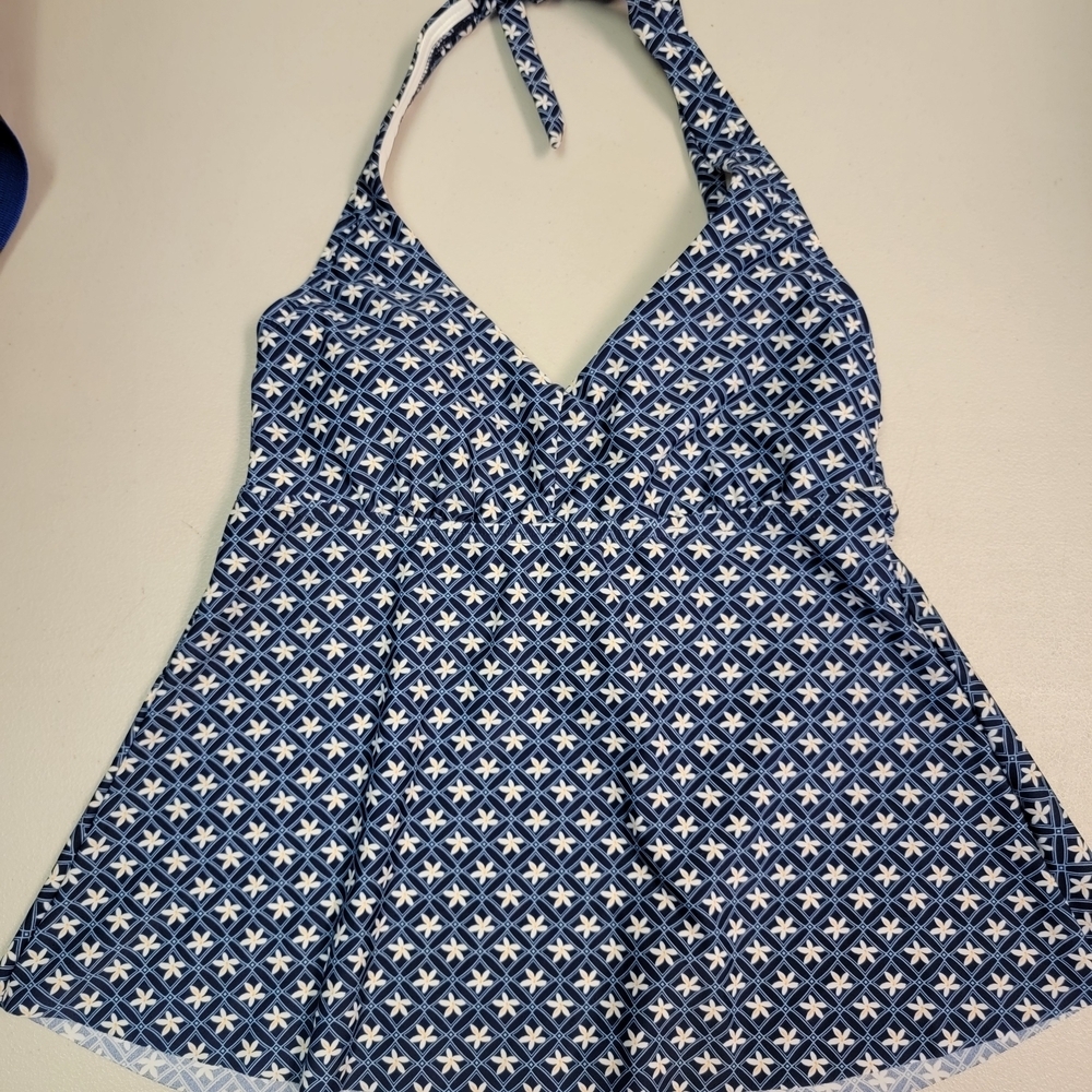 Lands End Women's Blue White Batik Print Halter Tankini Swim Top Size‎ XS (2-4)